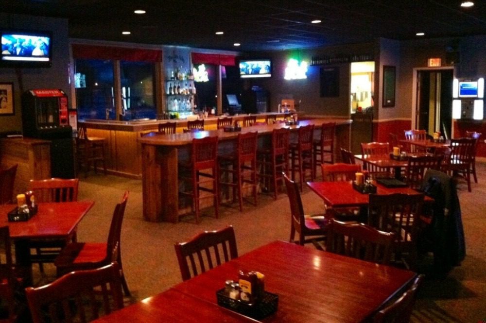 Live Music at 19th Hole Sports Bar