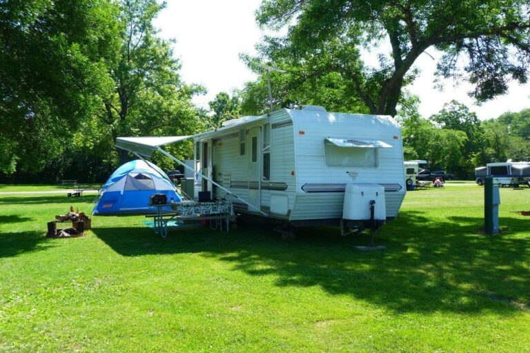 BillMonroe Camping 768x512