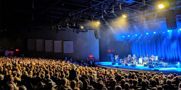 BrownCountyMusicCenter VenuePhoto 768x384