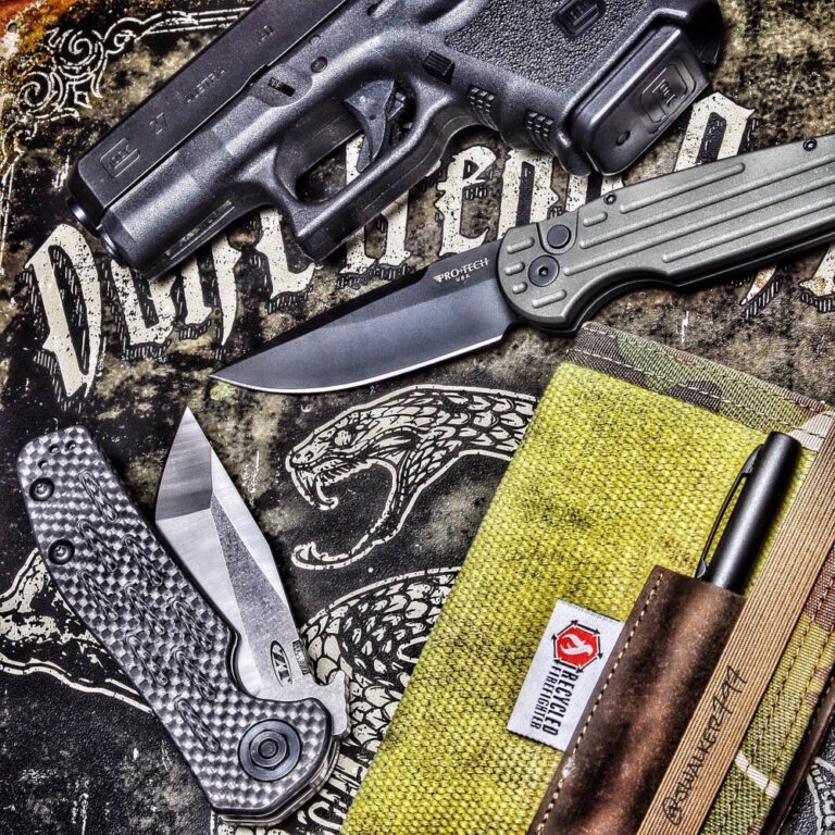 MensToyShop Knives 768x768