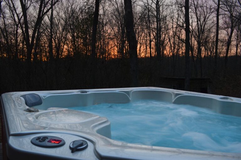 Robinwood 2014 hot tub 768x512