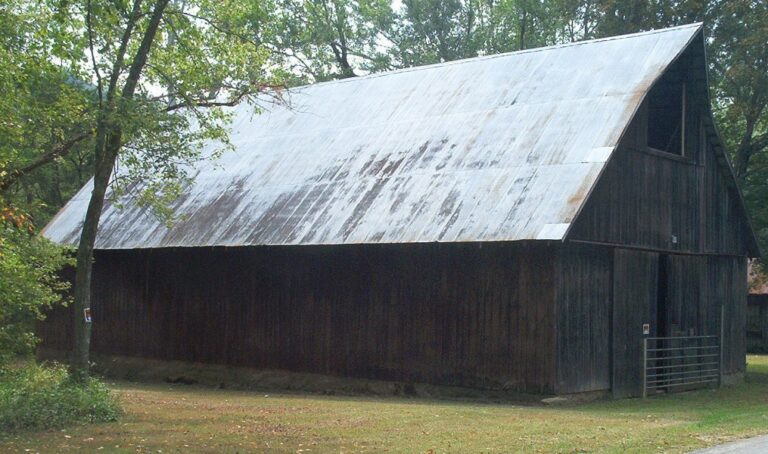 Salt Creek Barn 1 768x454