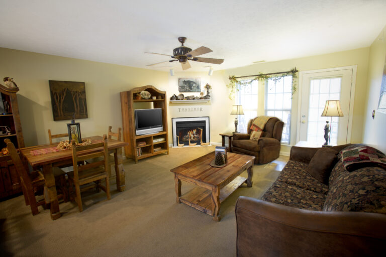 Salt Creek Lodge Living Room v2 768x512