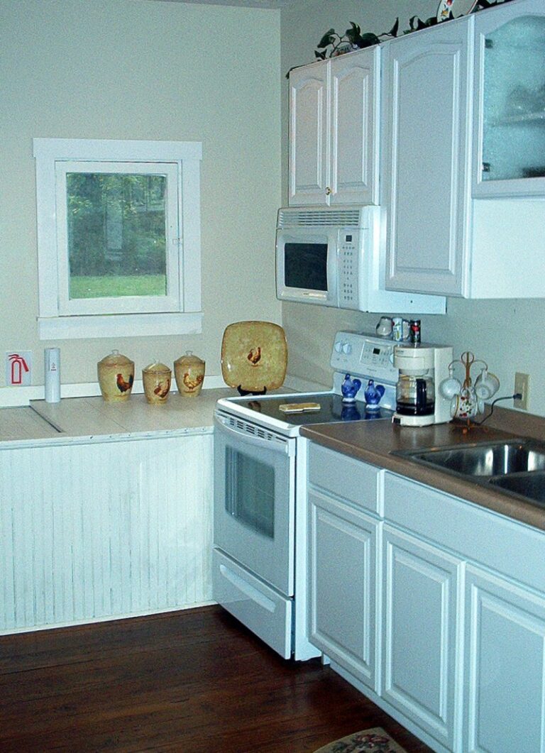 Salt Creek kitchen 768x1061