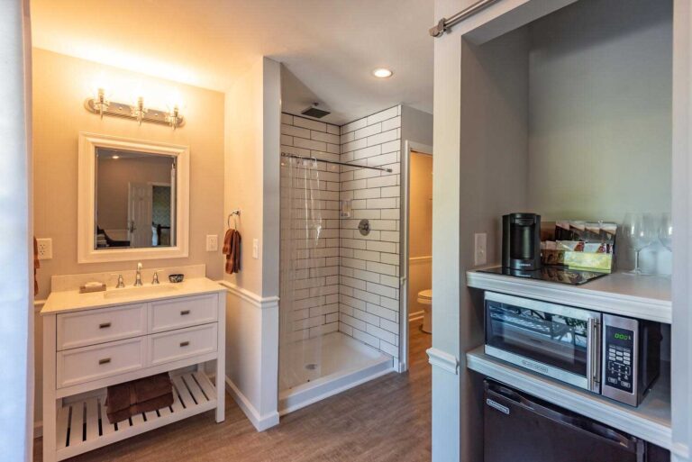 TheYellowwoodNashvilleIndiana3 768x513