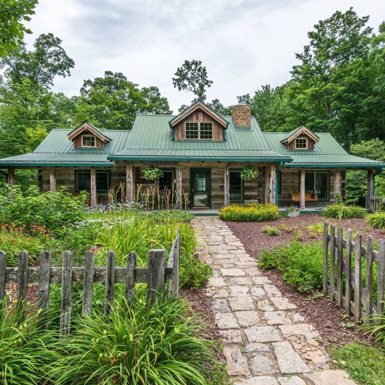 stillwaters hobcabin 768x768