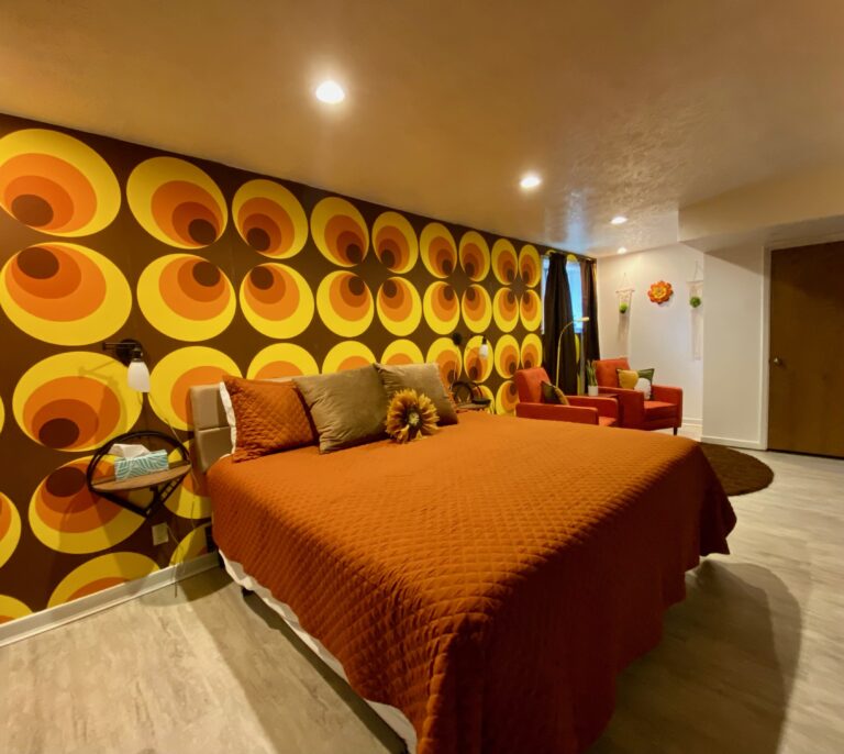 2hs orange bedroom 768x686