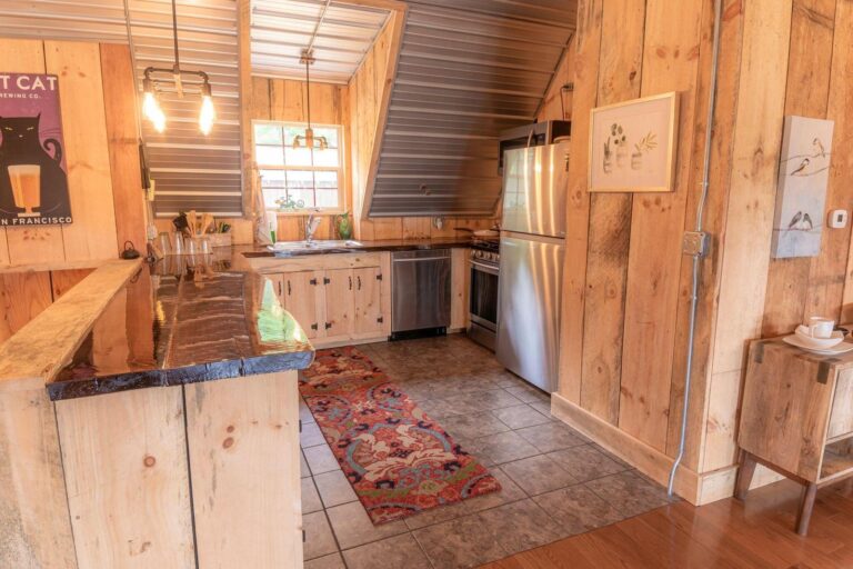 Birdsong kitchen 768x512