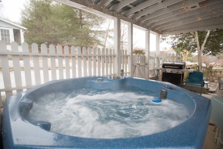 Hot Tub 1 768x513