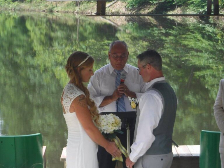 lake wedding 768x576