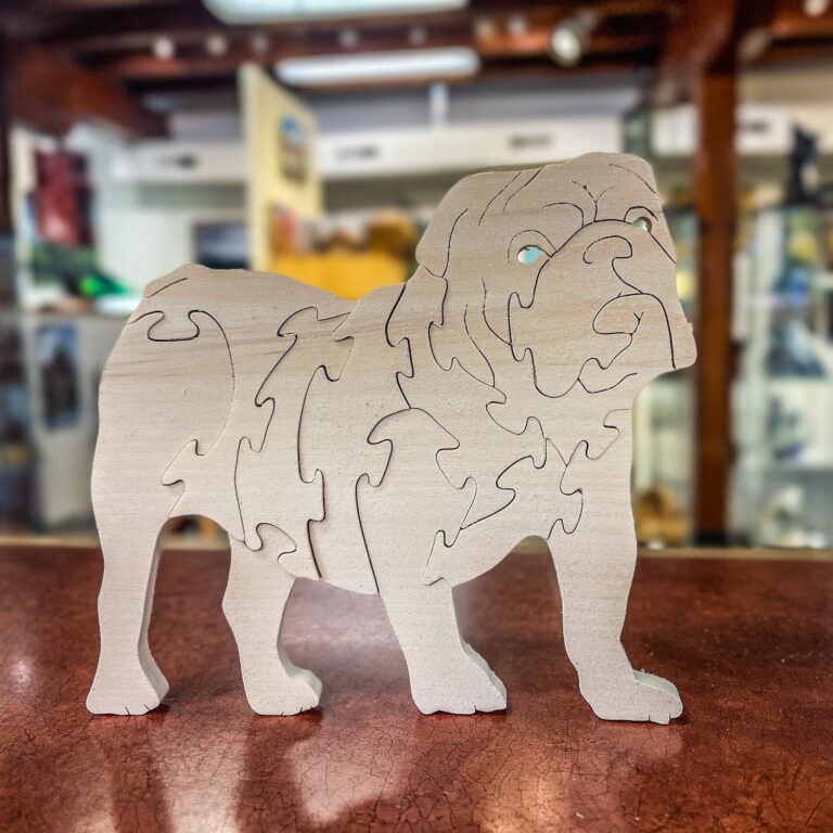Lowe Tom Puzzle Bulldog 768x768