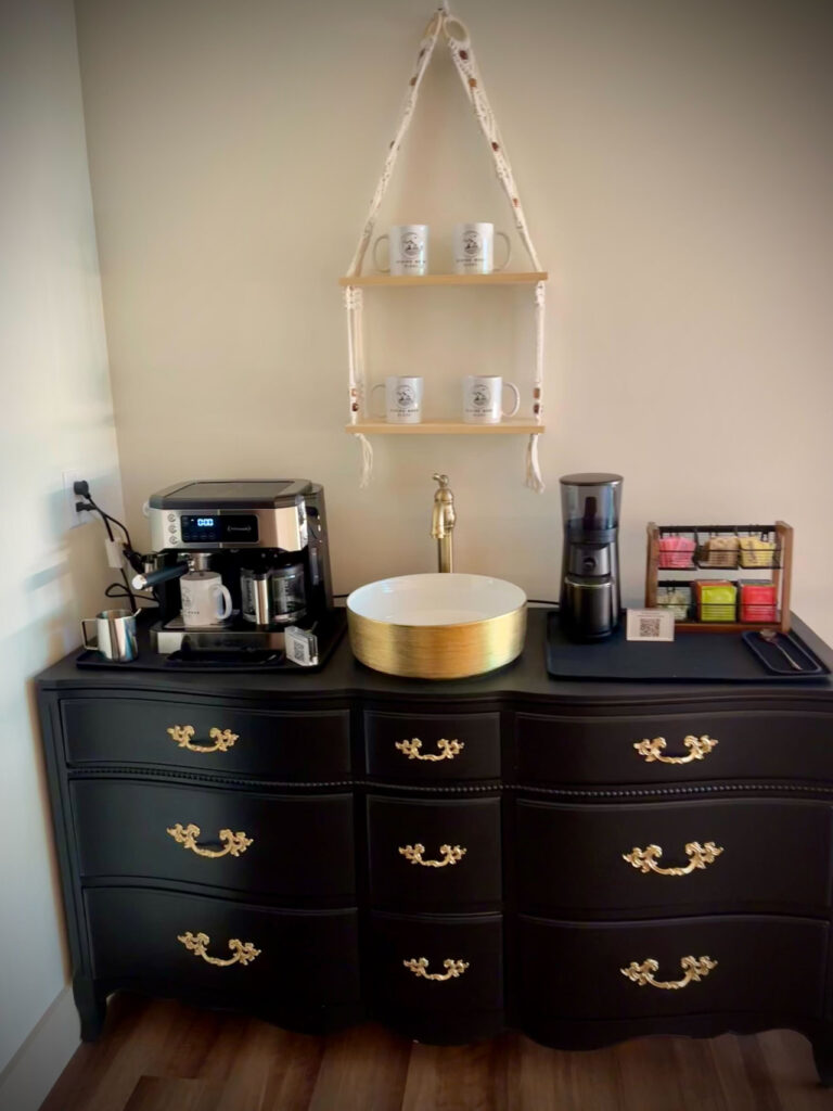 151442 392885 DD2qtpwIAb00xBWWy1PmCI6npo76WAuMcTo ekfqbe8 682ab091d6658 768x1024