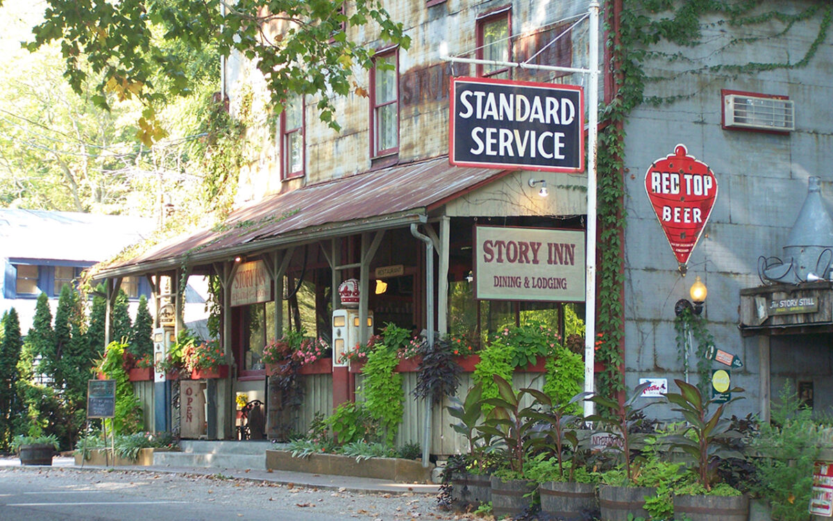 Story Inn Comedy Show