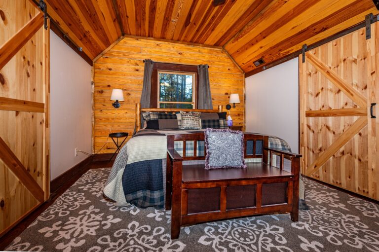 HOB  3 Irish Sons  photography by Steve Cale 67973CED 768x511