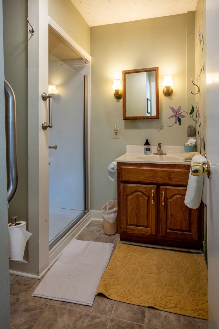 HOB  Artists Retreat  photography by Steve Cale 3241 HDR9C0F 768x1154