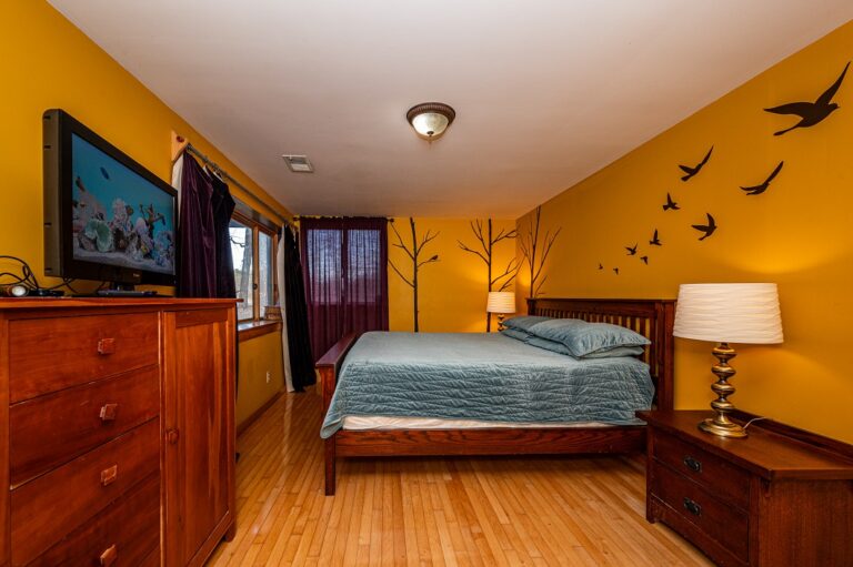 HOB  Aspen Lake House  photography by Steve Cale 7002FCAE 768x511