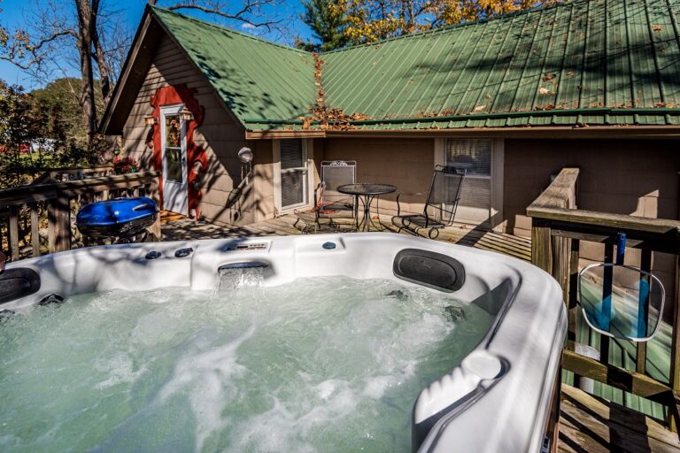 HOB  Catalpa Treehouse  photography by Steve Cale 2404E756 768x512