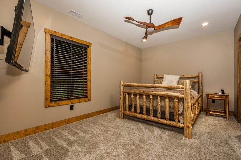 HOB  Copper Cliff Cabin  photography by Steve Cale 8085 Enhanced NRAFFC 768x511