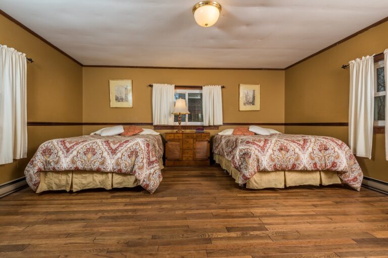 HOB  Ginleys Gulch  photography by Steve Cale 1167A922 768x512