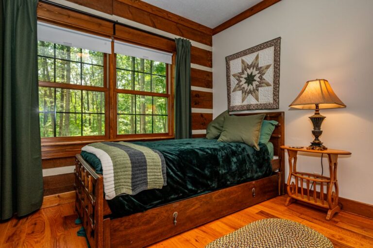 HOB  Velvet Forest  photography by Steve Cale 59909F79 768x511