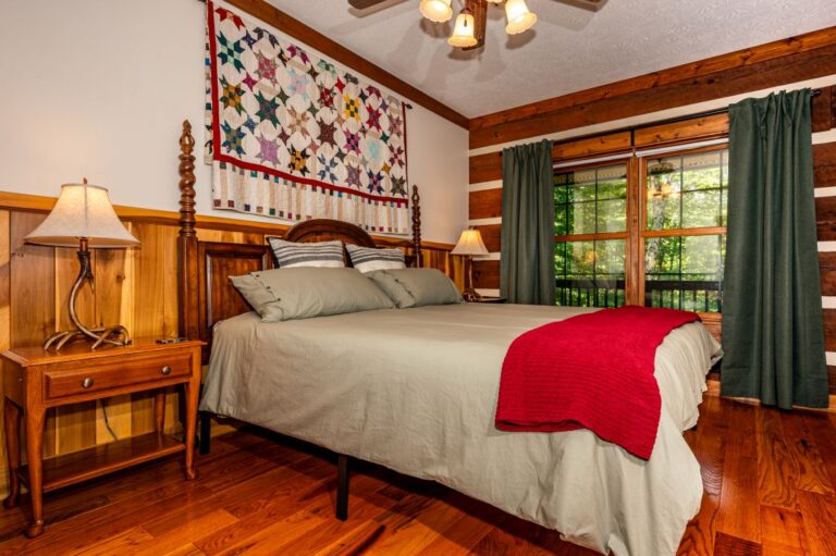 HOB  Velvet Forest  photography by Steve Cale 600048A2 768x511