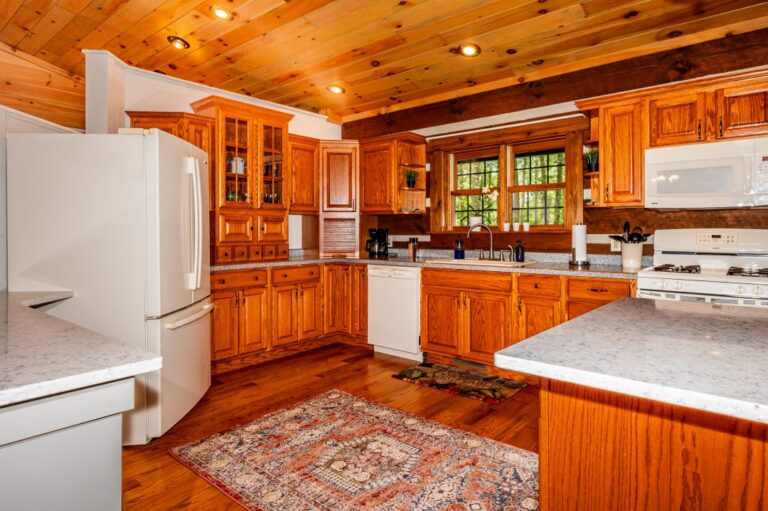 HOB  Velvet Forest  photography by Steve Cale 60222E76 768x511