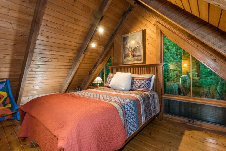 HOB  Whippoorwill Woods  photography by Steve Cale 1354BED9 768x513