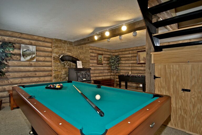 HOB  Wildflower Ridge Cabin  10 22 2012 photos by Steve Cale 25 of 346BB2 768x514