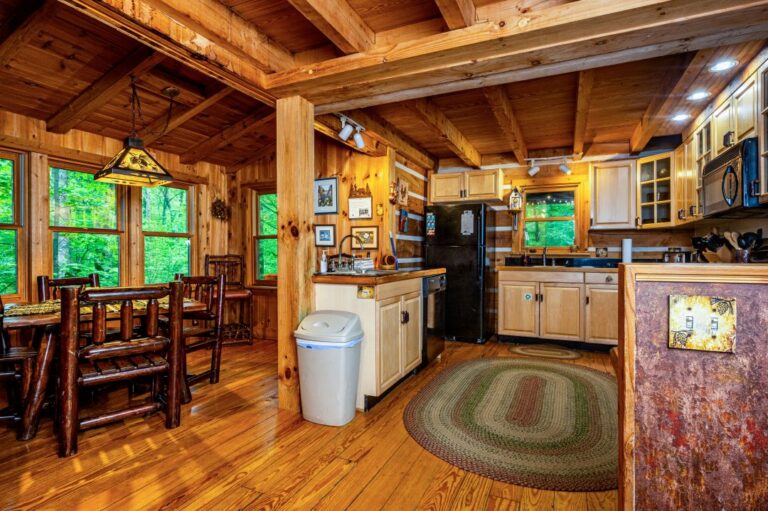 HOB  Cabin Fever  photography by Steve Cale 32945243 768x511