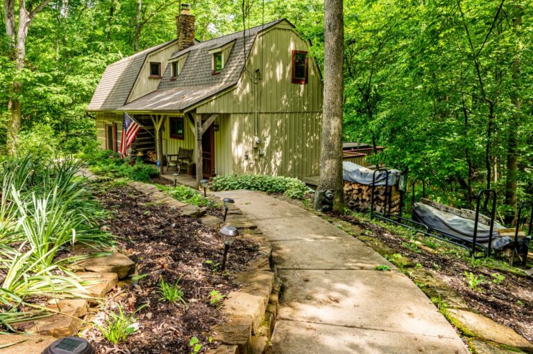 HOB  Casa Bella  photography by Steve Cale 0993C827 768x511