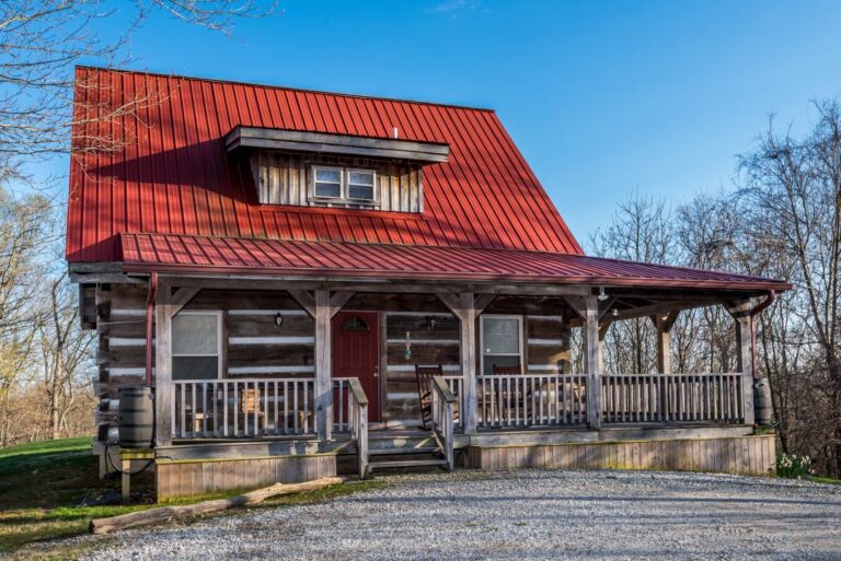 HOB  Dogwood Point Cabin  photography by Steve Cale 85926CB4 768x513