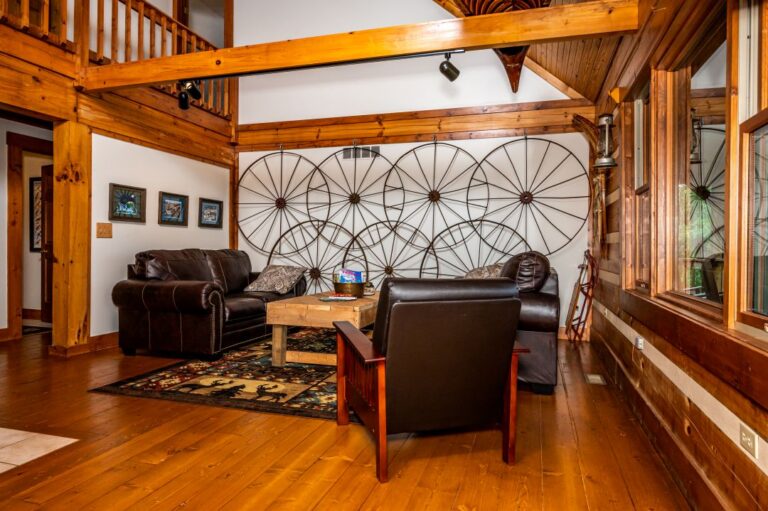 HOB  Ridgetop Retreat  photography by Steve Cale 14744919 768x511