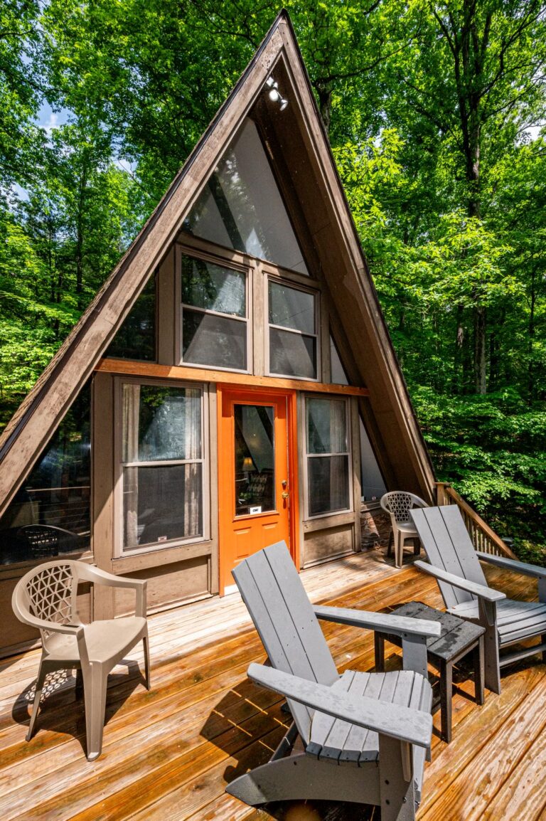 HOB  Robyns Nest  photography by Steve Cale 7669DECB 768x1154