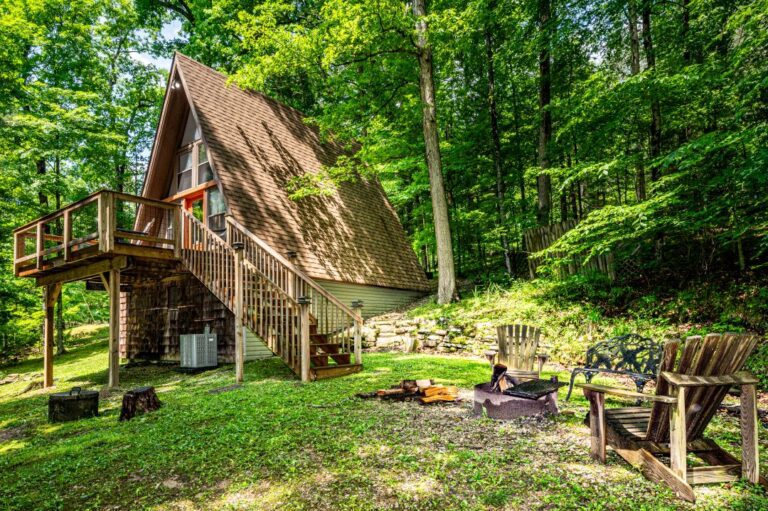 HOB  Robyns Nest  photography by Steve Cale 767458B1 768x511