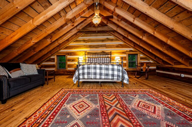 HOB  Rock Ridge Cabin  photography by Steve Cale 7520 Enhanced NRE636 768x511