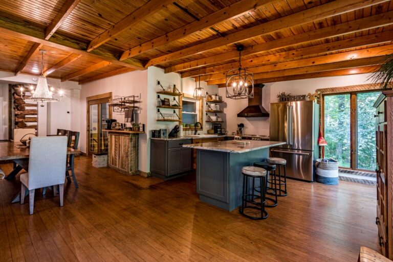 HOB  Serenity Log Cabin  photography by Steve Cale 1593 HDR14F5 768x513