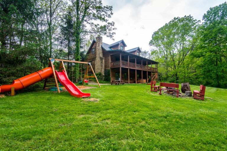 Enchanted Lake Lodge 16 768x513