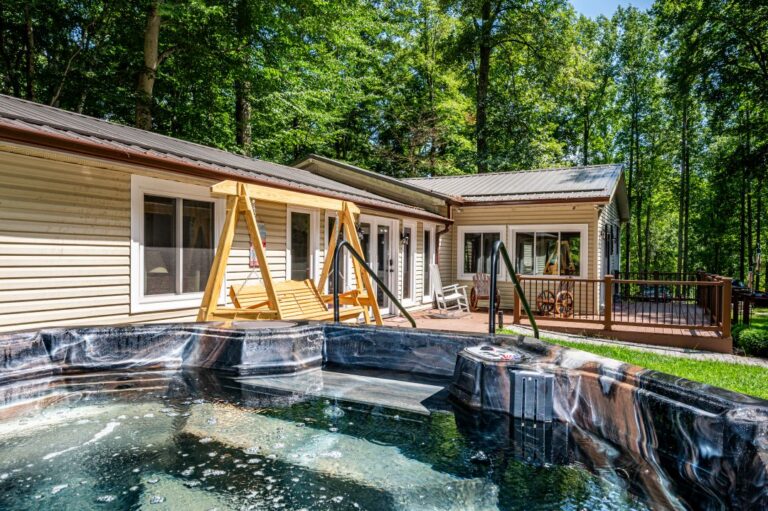 HOB Ellison Ridge photography by Steve Cale 62730CCF 768x511