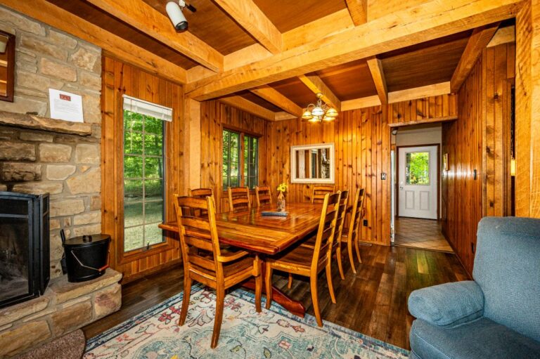 HOB  Elm Lodge  photography by Steve Cale 5870475D 768x511