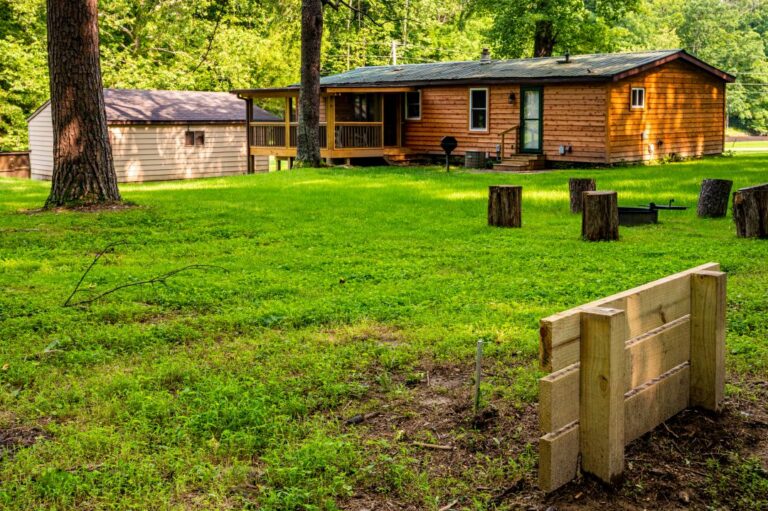 HOB  Gimme A Break  photography by Steve Cale 1412B9E4 768x511