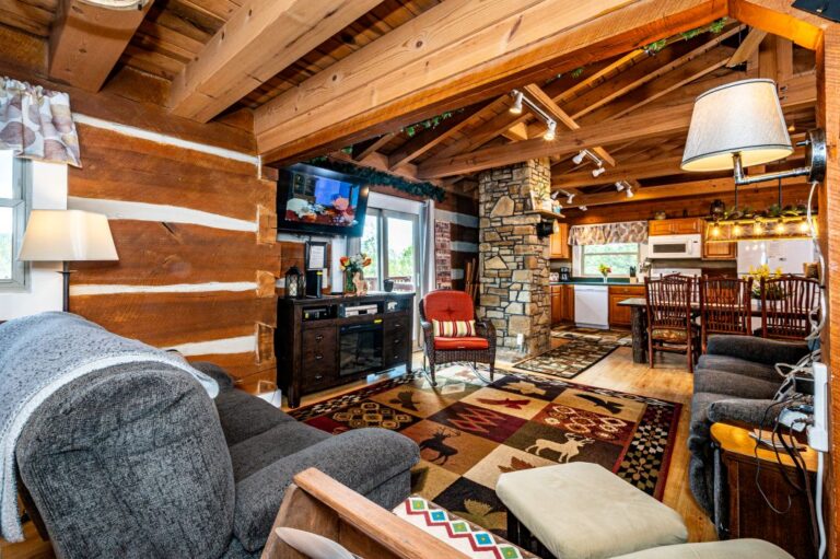 HOB  Heartstone Cabin  photography by Steve Cale 5313B998 768x511