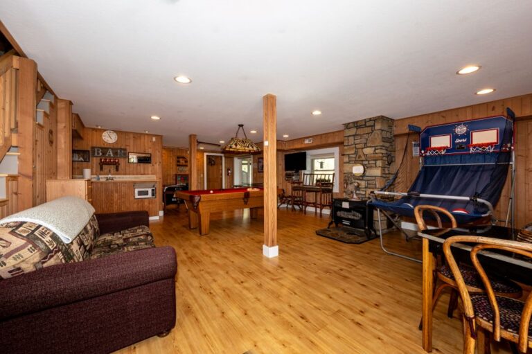 HOB  Heartstone Cabin  photography by Steve Cale 5357 HDR48EC 768x511